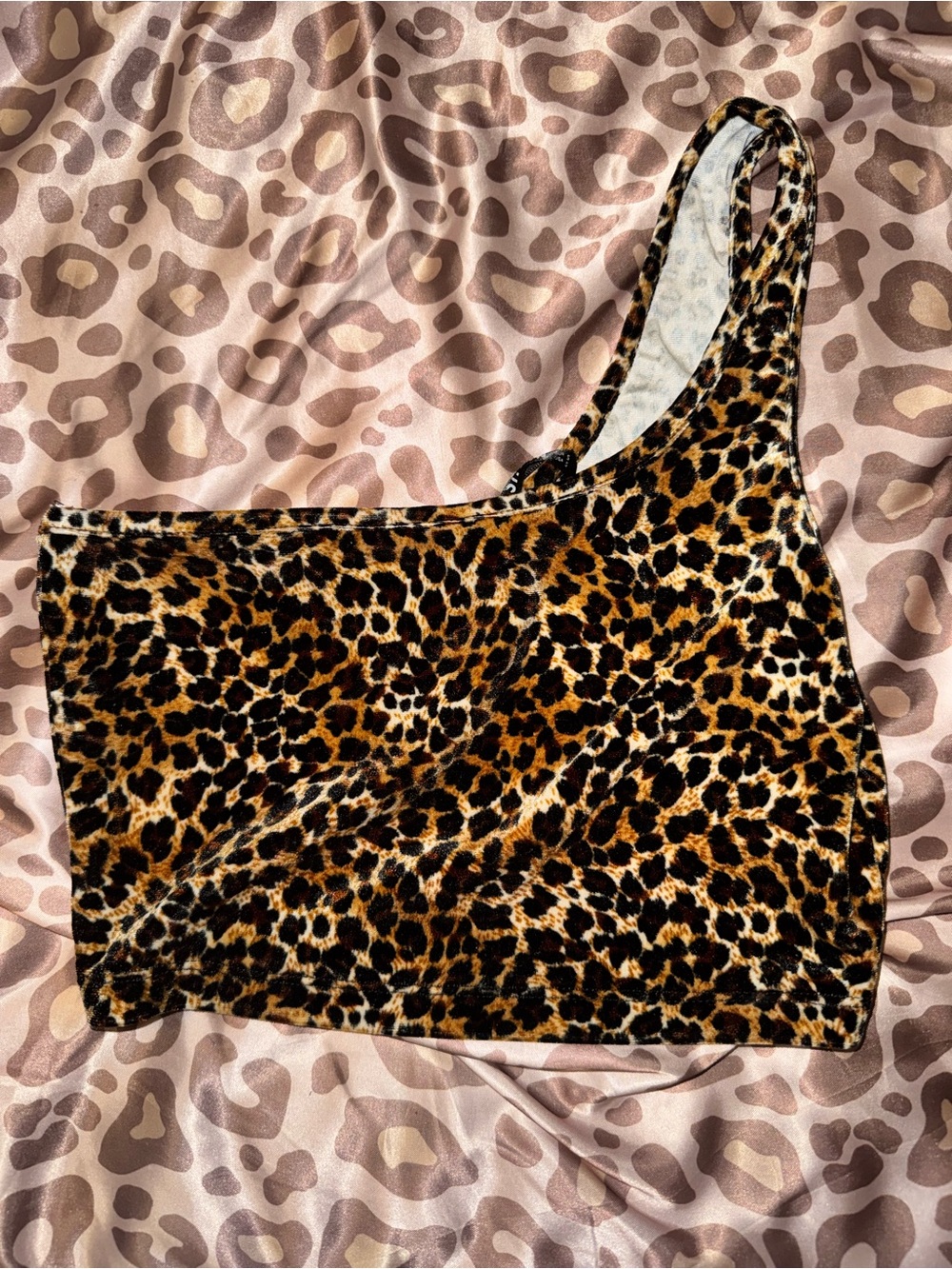 Leopard print one shoulder crop top